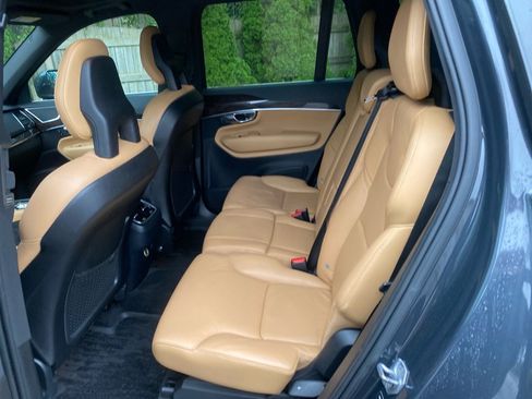 Used 2017 Volvo XC90 T6 Momentum w/ Vision Package AWD/4WD image 20