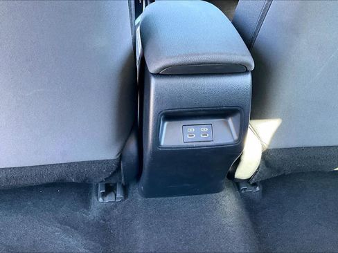 Used 2024 Toyota Corolla LE FWD image 30