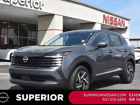 Used 2025 Nissan Kicks SV image 1