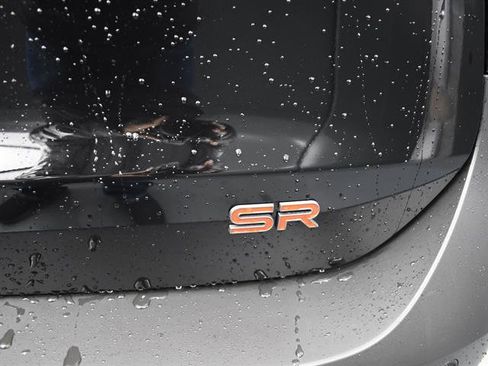 Used 2025 Nissan Kicks SR w/ SR Premium Package FWD image 5