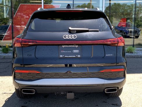 Certified 2025 Audi Q5 Premium w/ Premium Plus AWD/4WD image 7