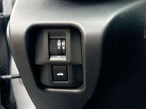 Used 2023 Toyota GR86 RWD image 10