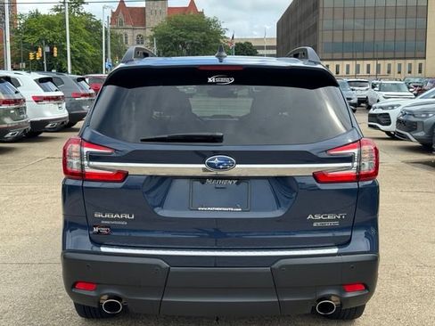 Used 2024 Subaru Ascent Limited w/ Technology Package AWD/4WD image 5