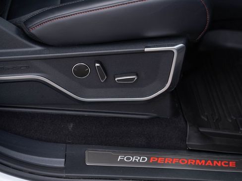 Used 2025 Ford F150 Raptor AWD/4WD image 13