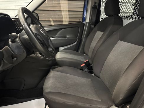 Used 2016 RAM ProMaster City Tradesman SLT w/ Rear Back-up Camera Group FWD image 12