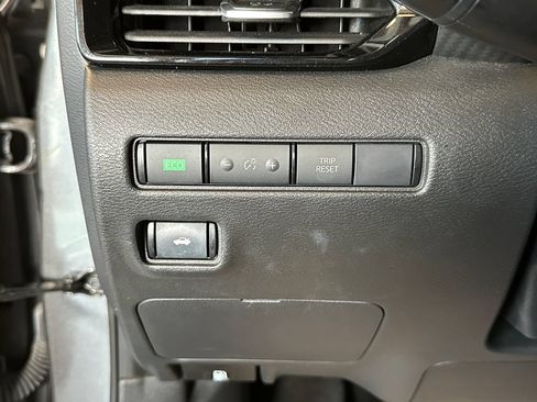 Used 2023 Nissan Sentra SV w/ All-Weather Package FWD image 18