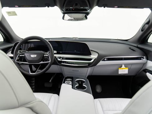 New 2026 Cadillac Lyriq Sport image 12