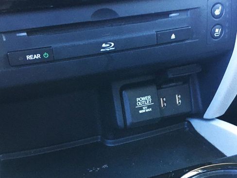 Used 2017 Honda Pilot Elite image 35