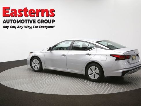 Used 2023 Nissan Altima 2.5 S FWD image 61
