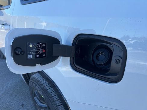 New 2026 Jeep Grand Wagoneer Limited image 16