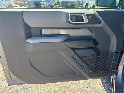 Used 2021 Ford Bronco 2-Door AWD/4WD image 17