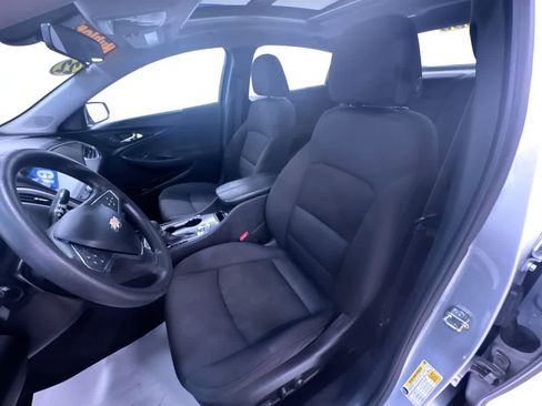 Used 2022 Chevrolet Malibu LT FWD image 14