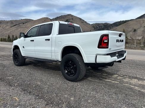 New 2025 RAM 1500 Big Horn AWD/4WD image 11