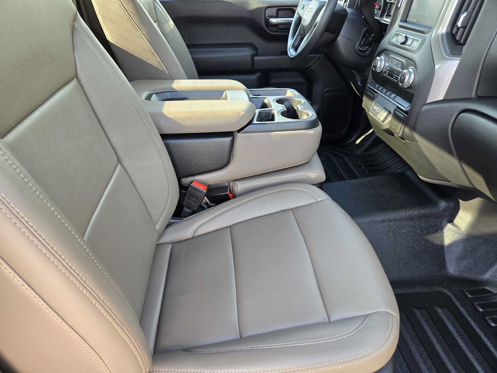 Certified 2025 GMC Sierra 1500 Pro w/ Pro Value Package AWD/4WD image 15
