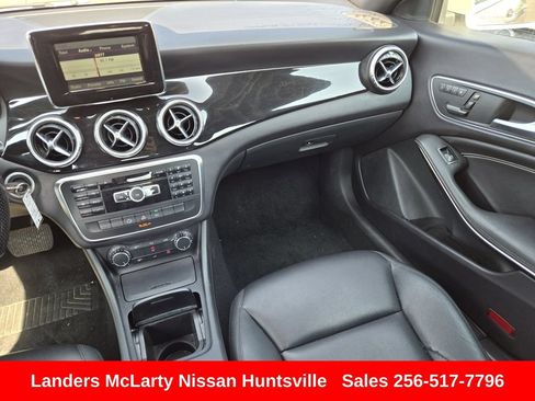 Used 2014 Mercedes-Benz CLA 250 image 16