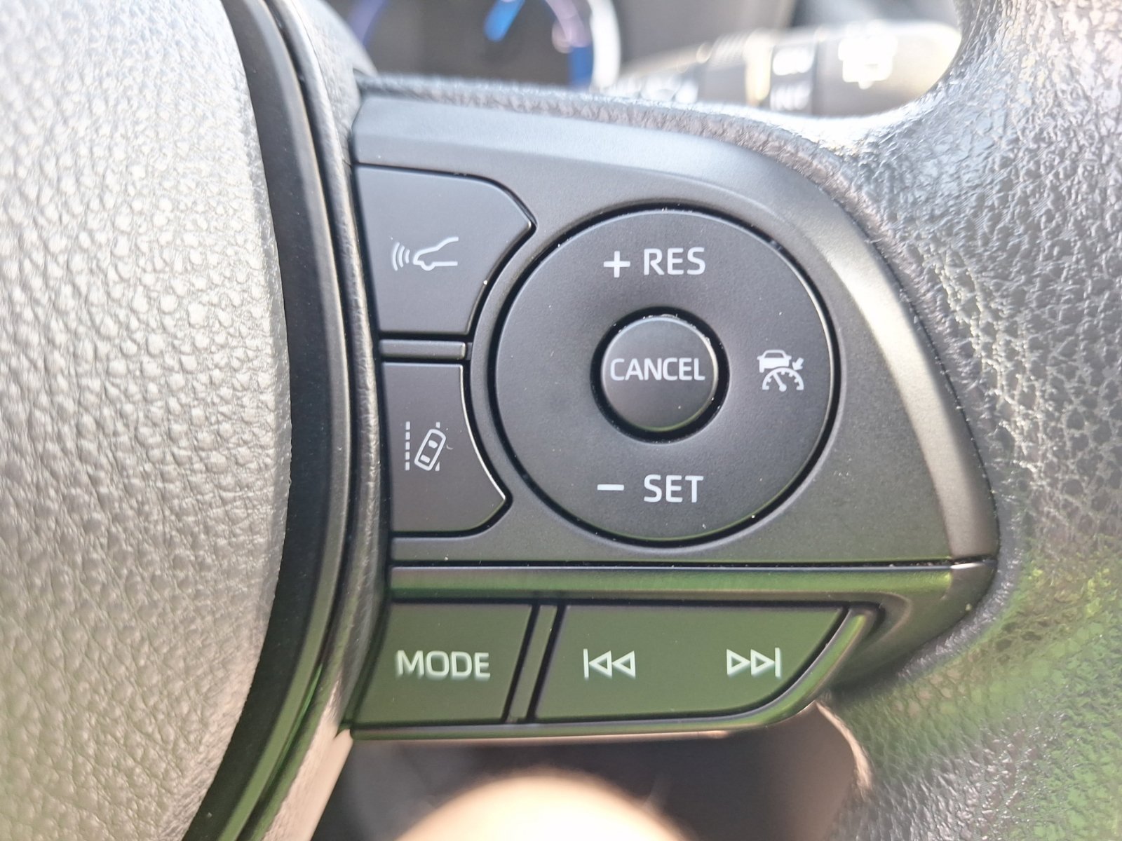 Used 2024 Toyota RAV4 XLE w/ Convenience Package AWD/4WD image 21
