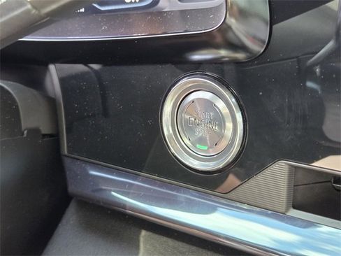 Used 2024 Chevrolet Corvette Stingray Preferred Cpe w/ Z51 Performance Package image 31