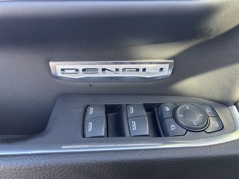 Used 2023 GMC Sierra 1500 Denali w/ Denali Reserve Package image 25