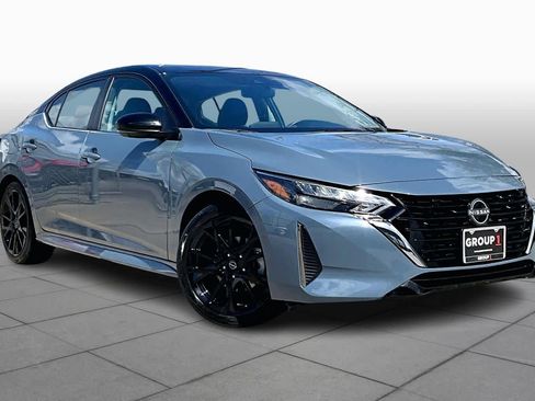 Certified 2025 Nissan Sentra SR w/ SR Premium Package image 3