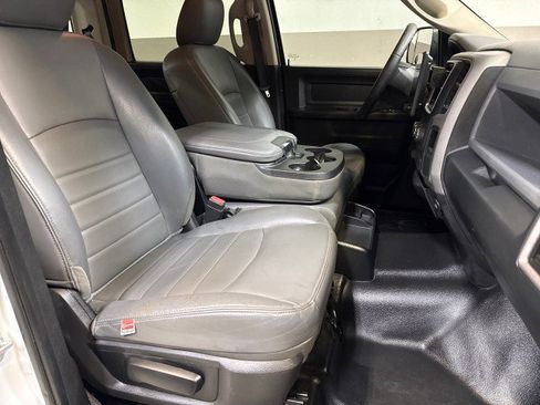 Used 2017 RAM 2500 Tradesman w/ Chrome Appearance Group image 55