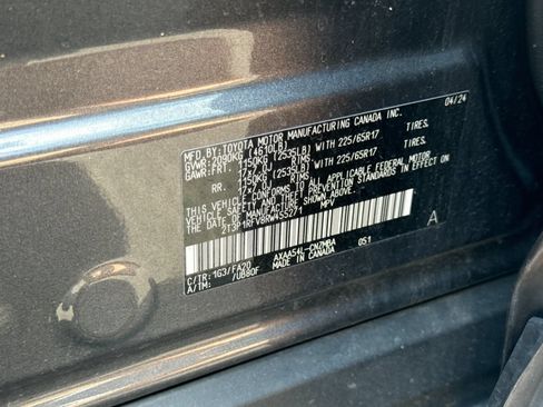 Used 2024 Toyota RAV4 XLE AWD/4WD image 5
