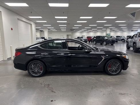 Used 2019 Genesis G70 3.3T Advanced image 8