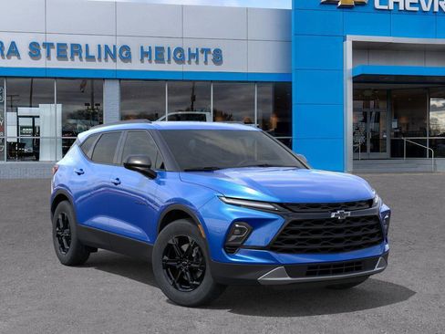 New 2025 Chevrolet Blazer LT w/ Convenience Package image 7
