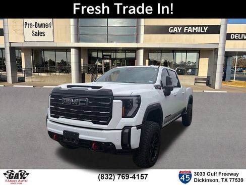 Used 2024 GMC Sierra 2500 AT4 w/ AT4 Premium Plus Package AWD/4WD image 3