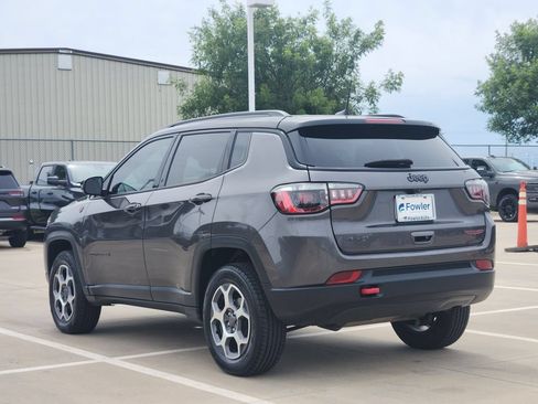 Used 2022 Jeep Compass Trailhawk w/ Trailhawk Convenience Group AWD/4WD image 5