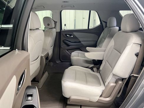 Used 2020 Chevrolet Traverse LT w/ LPO, 'HIT The Road' Package AWD/4WD image 22