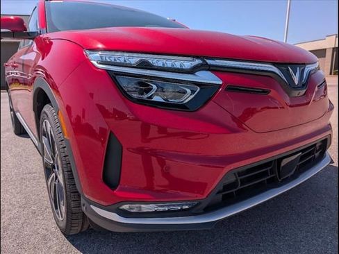 New 2025 VinFast VF 8 Plus image 19