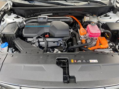 Certified 2023 Hyundai Tucson SEL AWD/4WD image 10