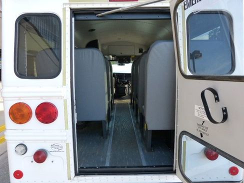 Used 2007 Chevrolet Express 3500 w/ School Bus Package image 14
