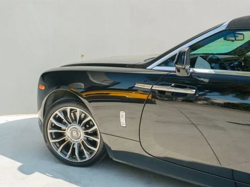 Used 2018 Rolls-Royce Dawn image 49