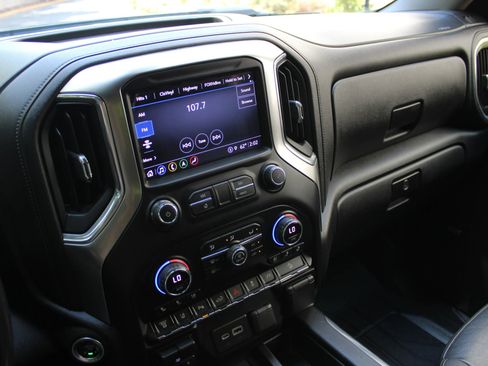 Used 2022 Chevrolet Silverado 2500 LTZ w/ LTZ Texas Edition AWD/4WD image 11