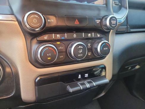 Used 2022 RAM 1500 Laramie AWD/4WD image 26