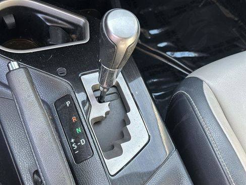 Used 2017 Toyota RAV4 Limited image 17