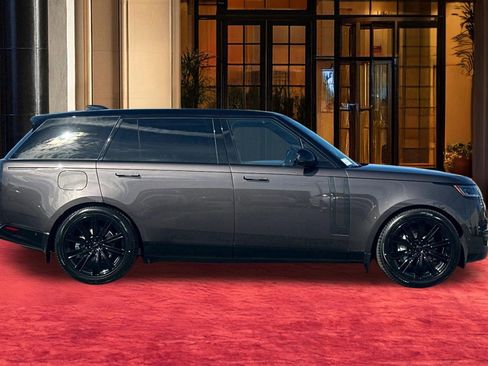 New 2026 Land Rover Range Rover Long Wheelbase SE AWD/4WD image 7