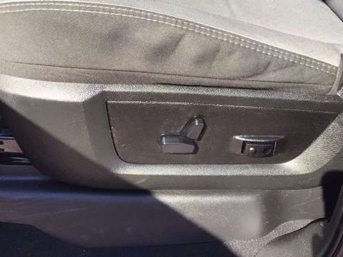 Used 2024 RAM 2500 Big Horn image 19