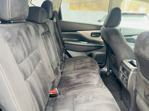 Used 2016 Nissan Murano S w/ Navigation Package image 18