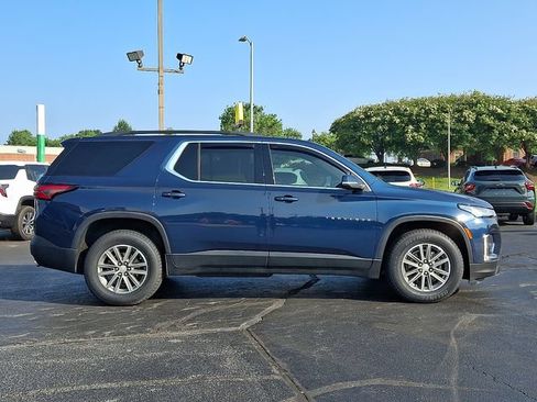 Used 2023 Chevrolet Traverse LT FWD image 7