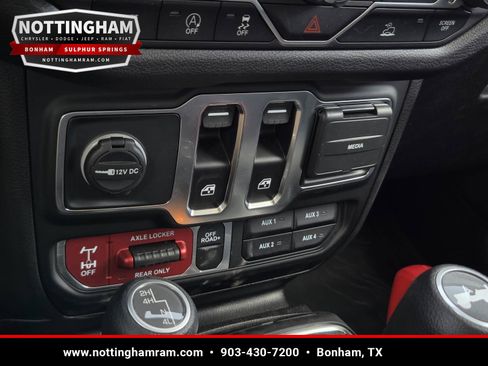 Used 2025 Jeep Wrangler Sport AWD/4WD image 22