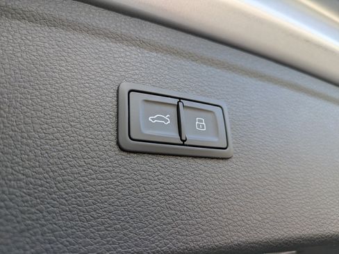 Used 2022 Audi Q5 2.0T Premium image 18