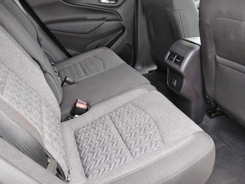 Used 2024 Chevrolet Equinox LT FWD image 19