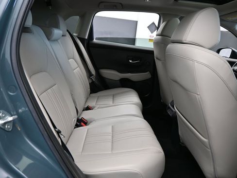 Used 2024 Honda HR-V EX-L image 45