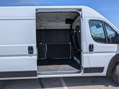 Used 2023 RAM ProMaster 2500 FWD image 30