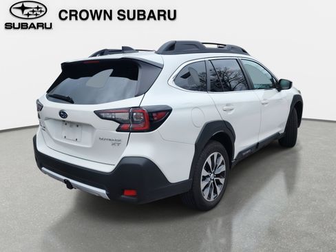 Used 2025 Subaru Outback Limited XT image 5