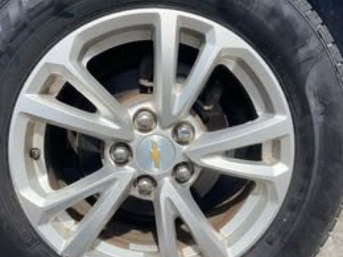 Used 2017 Chevrolet Equinox LT FWD image 20