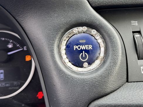 Used 2013 Lexus CT 200h w/ Premium Pkg w/Navigation FWD image 23