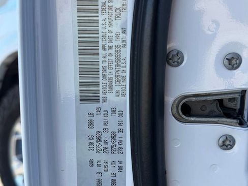 Used 2017 RAM 1500 Laramie w/ Convenience Group image 33